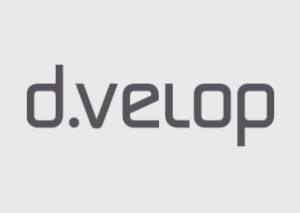 Das Bild zeigt das Wort d.velop in einer modernen Kleinbuchstaben-Schriftart mit einem Punkt nach dem Buchstaben d und einer einzigartigen Gestaltung der Buchstaben, alles in Dunkelgrau auf hellem Hintergrund - eine Anspielung auf die Innovation, die man oft beim ERP-Branding sieht.