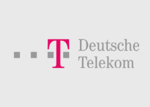 Logo der Deutschen Telekom mit drei grauen Quadraten, einem großen magentafarbenen T und dem Schriftzug Deutsche Telekom in grauer Schrift auf hellem Hintergrund, der das Engagement des Unternehmens für innovative ERP-Lösungen widerspiegelt.