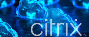 Leuchtend blaue Wolkensymbole auf einem digitalen Hintergrund, die Cloud Computing symbolisieren, mit dem Wort Citrix in großen weißen Buchstaben am unteren Rand.